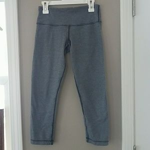 Lululemon reversible crop leggings